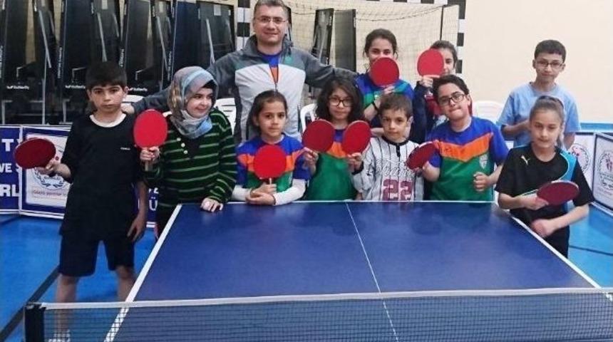 Yeşilyurtspor Masa Tenisi Takımı, Kupa Ve Madalyaları Topladı