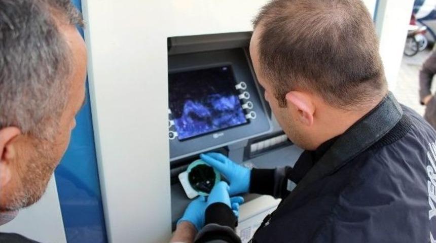 Atm&rsquo;de Kart Kopyalayıcı D&uuml;zenek Ele Ge&ccedil;irildi