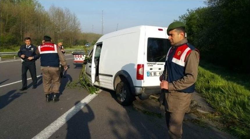 Tem&rsquo;de Feci Kaza: 2 &Ouml;l&uuml;, 1 Yaralı