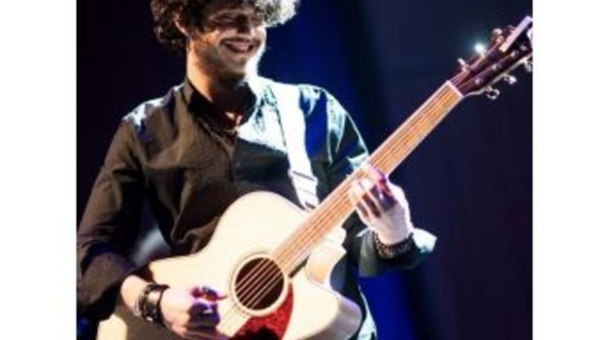 O Ses T&uuml;rkiye Şampiyonu Emre Aydın&rsquo;a Geliyor