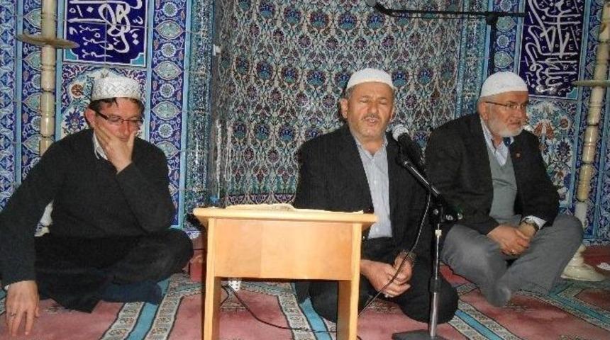 Eskişehirli Mhp&rsquo;lilerden Merhum T&uuml;rkeş&rsquo;in 19. &Ouml;l&uuml;m Yıl D&ouml;n&uuml;m&uuml;nde Mevlid-i Şerif