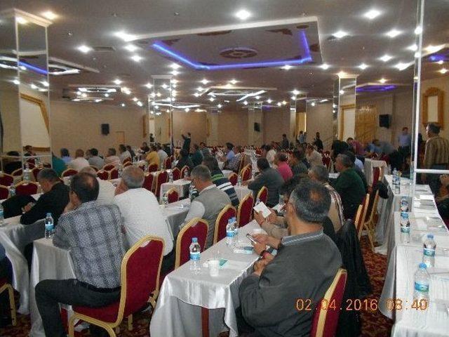 Büyükşehir’de Eğitim Seminerleri Sürüyor