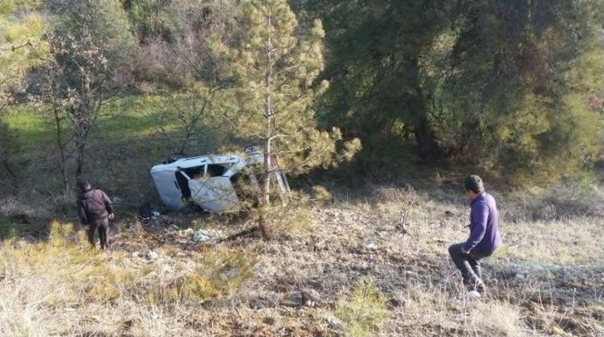 Emet&rsquo;te Trafik Kazası: 3 Yaralı