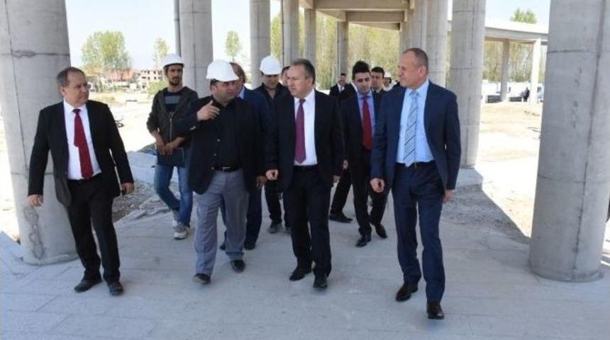 D&uuml;zce Şehirlerarası Terminalinden Canlı Yayın