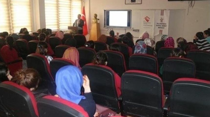 &Ouml;ğrencilere &lsquo;&rsquo;aile İ&ccedil;i İletişimin Temel Unsurları&rsquo;&rsquo; Semineri