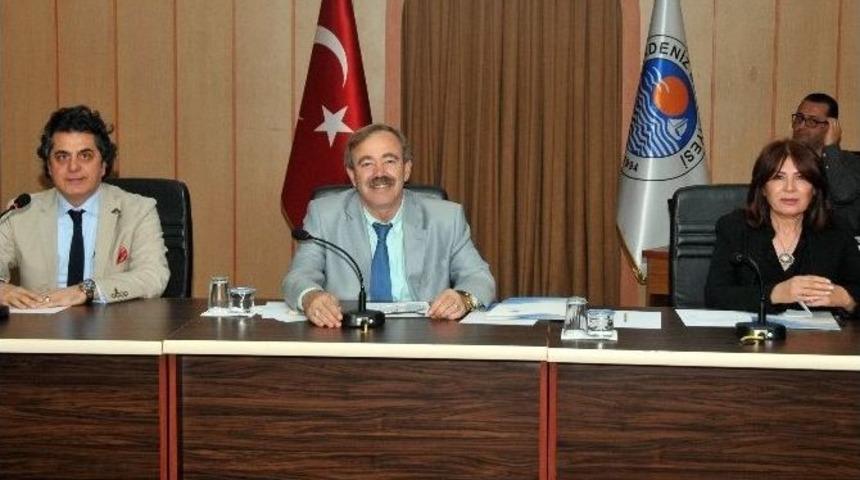 Akdeniz Belediye Meclisi Toplandı