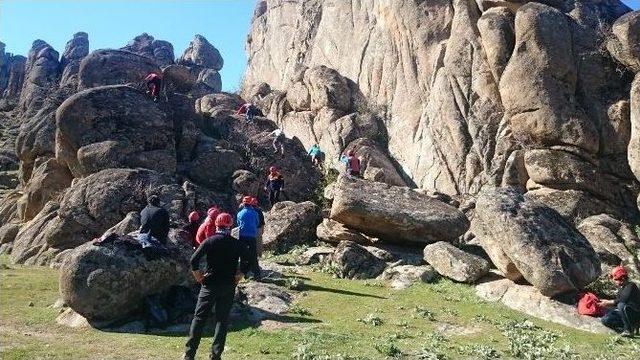 Afad Başkanlığı Karakaya Bölgesini Dağcılık Eğitim Alanı Olarak Seçti