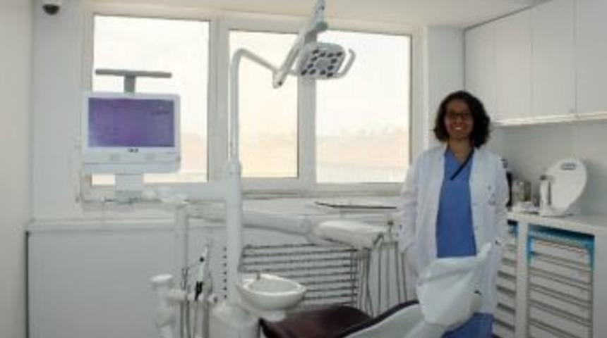 Diş Eti Hastalıklarını &Ouml;nemsemeyenler, Dişlerini Kaybedebilirler