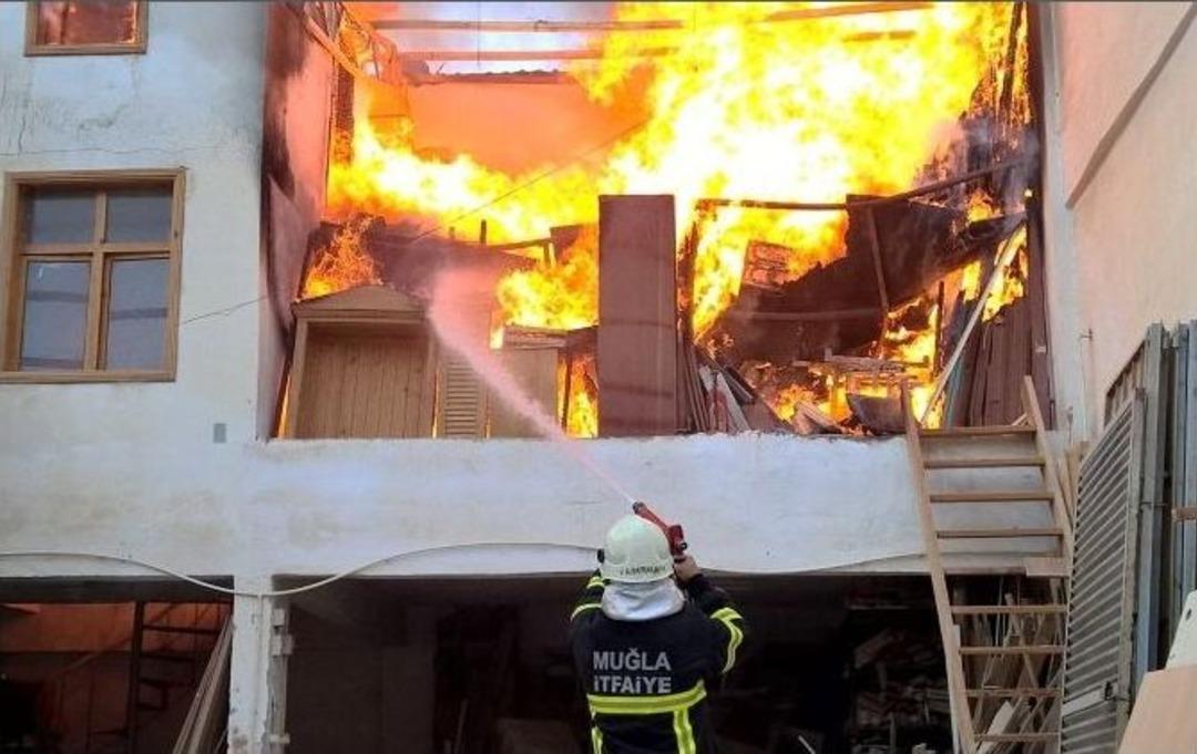 Fethiye Sanayiinde Yangın