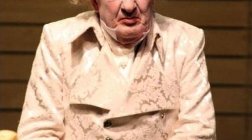 Usta Sanat&ccedil;ı Erhan Abir Hayatını Kaybetti