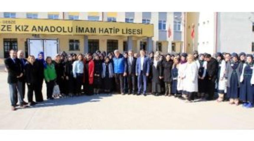 Başkan Karaosmanoğlu, &Ouml;ğrenciler İle Buluştu