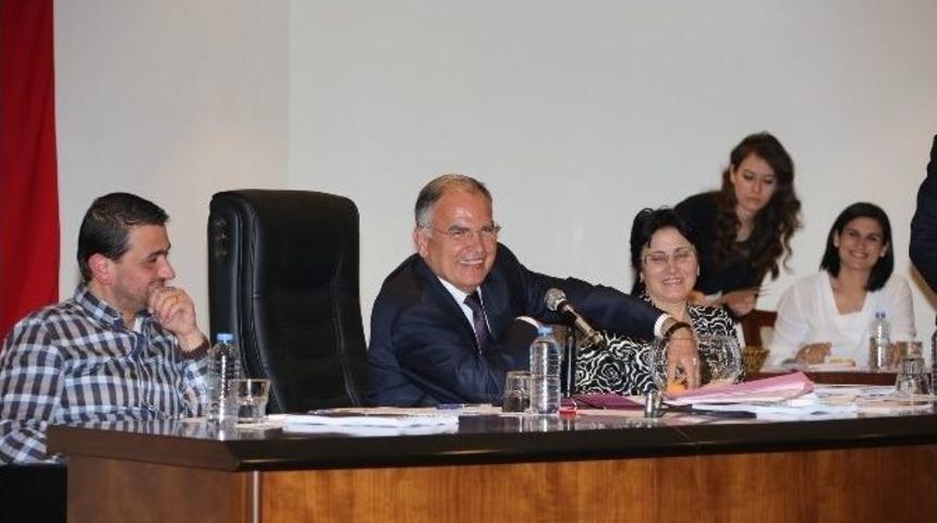 Sel&ccedil;uk Belediye Meclisinde Yeni D&ouml;nem Se&ccedil;imleri Yapıldı