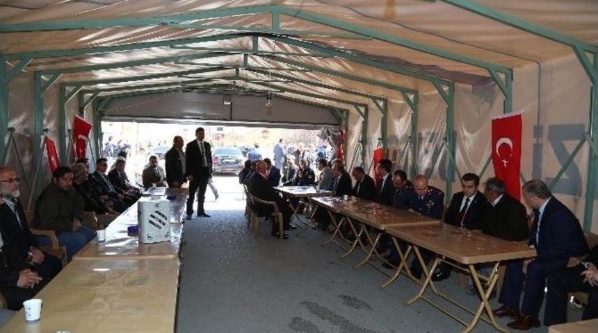 Vali D&uuml;zg&uuml;n&rsquo;den Şehit Ailesine Taziye Ziyareti