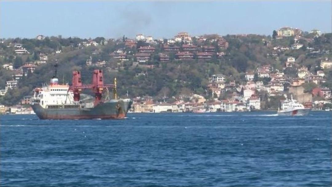 Rus Askeri Kargo Gemisi İstanbul Boğazı&rsquo;ndan Ge&ccedil;ti