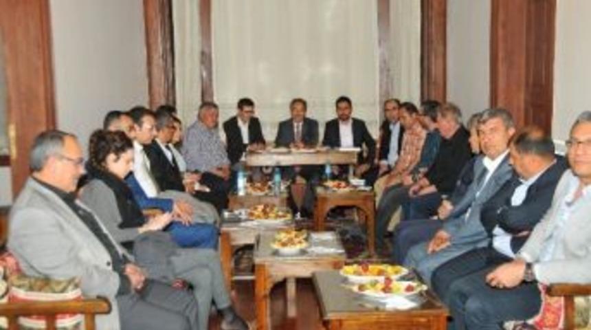 Akşehir Belediye Meclisi Tarihi Konakta Toplandı
