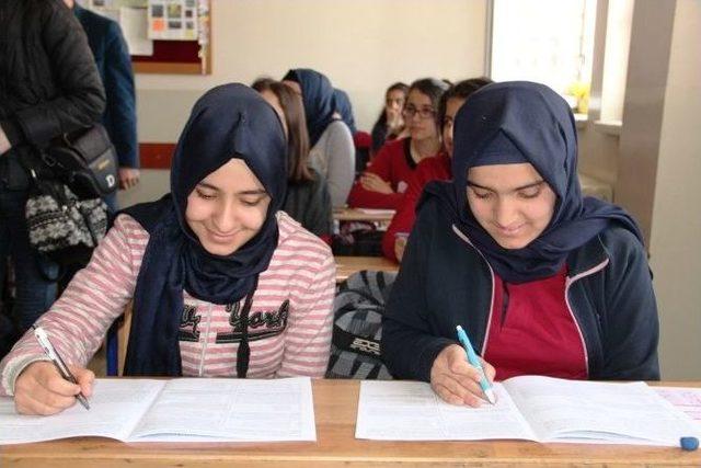 Tuşba Belediyesi’nden ‘umre’ Ödüllü Siyer Sınavı