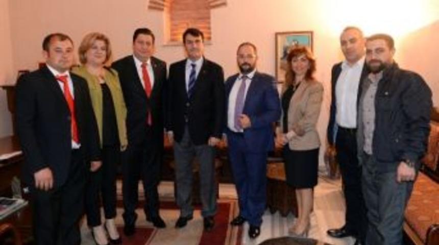 D&uuml;ndar Anteplileri Ağırladı