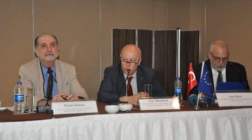 M&uuml;lteci Krizi Avrupa İle T&uuml;rkiye İlişkilerine Fırsat Sundu