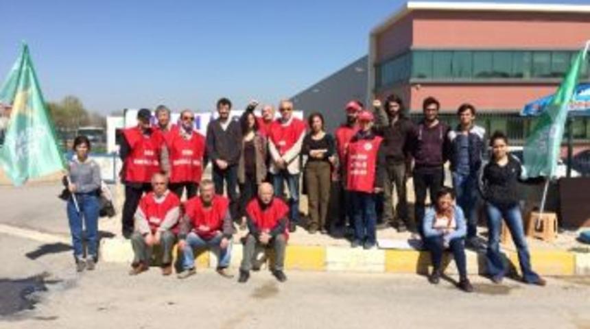 İşten Atılan İş&ccedil;iler İşe D&ouml;nmek İ&ccedil;in Eylemde