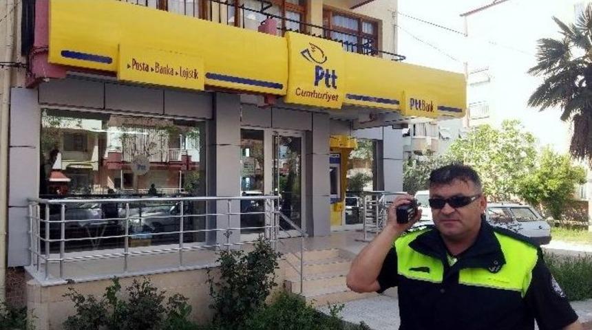 G&uuml;peg&uuml;nd&uuml;z Ptt Şubesini Soydu, Kıskıvrak Yakalandı