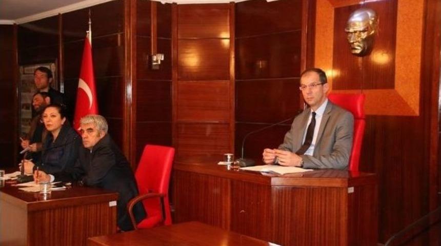&Ccedil;erkezk&ouml;y Belediye Meclisi&rsquo;ni Akay&rsquo;ın Yerine Yılancı Y&ouml;netti
