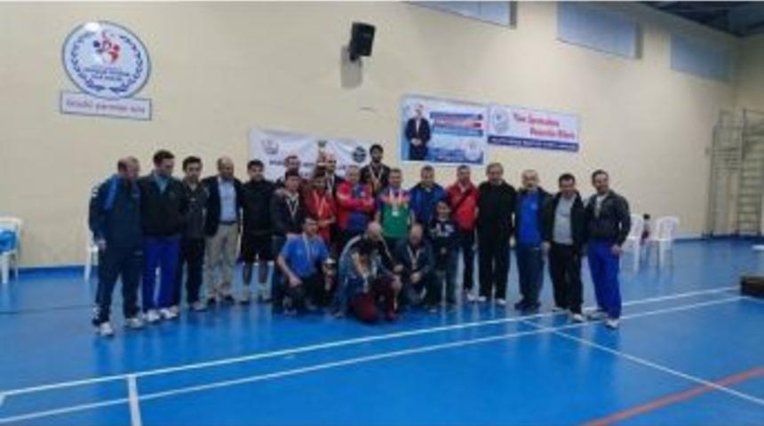 Masa Tenisi B&ouml;lgesel Dostluk Ligi Malatya&rsquo;da Yapıldı
