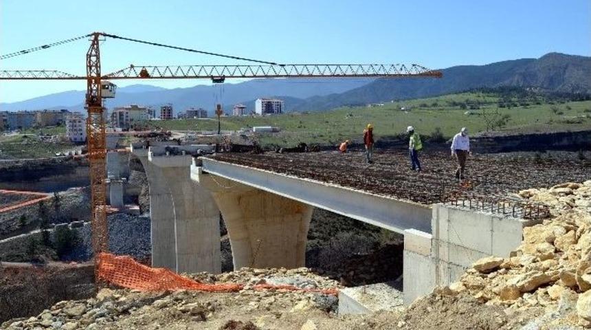 Kanyon K&ouml;pr&uuml; Ayaklarının İnşaatı Bitti