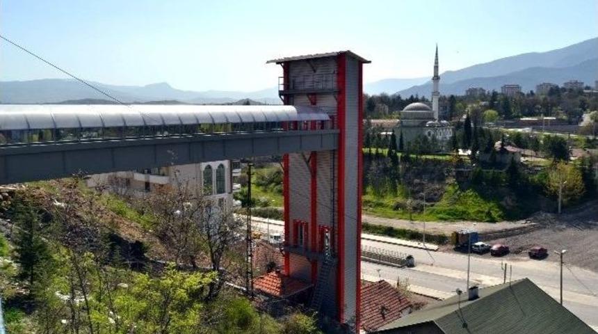 Asans&ouml;rler Kenti Karab&uuml;k