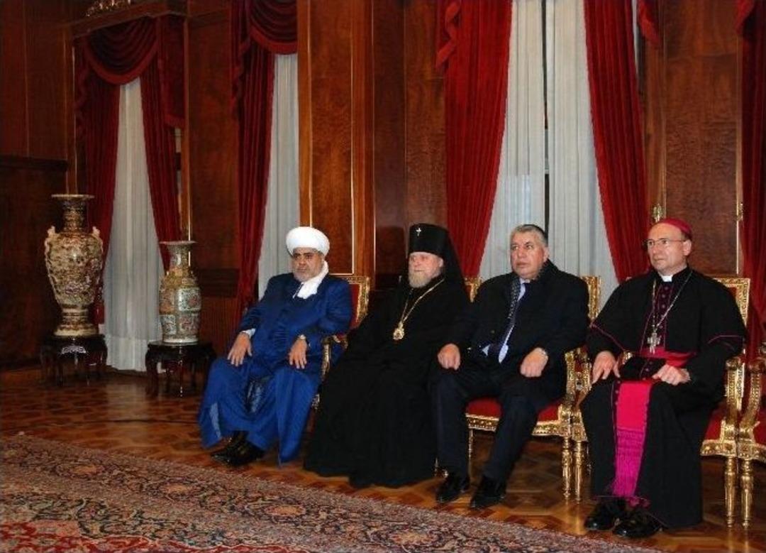 Kafkasya Ve Azerbaycan Şeyh&uuml;lislamı&rsquo;dan Patrik Ziyareti