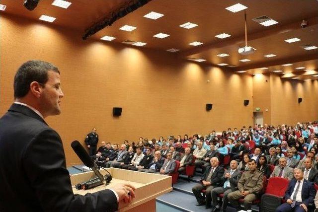 Kazan’da Ahmed Yesevi Konferansı Düzenlendi