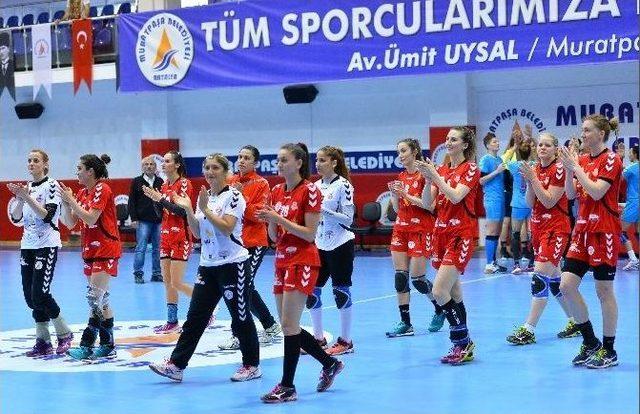 Bayanlar Hentbol Süper Ligi Play Off Çeyrek Final Maçı