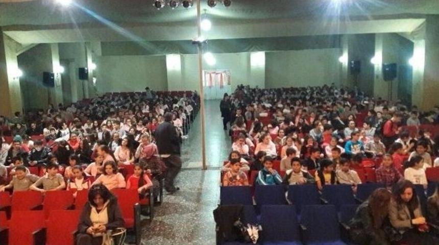 &Ouml;ğrencilere Sağlıklı Yaşam Eğitimi