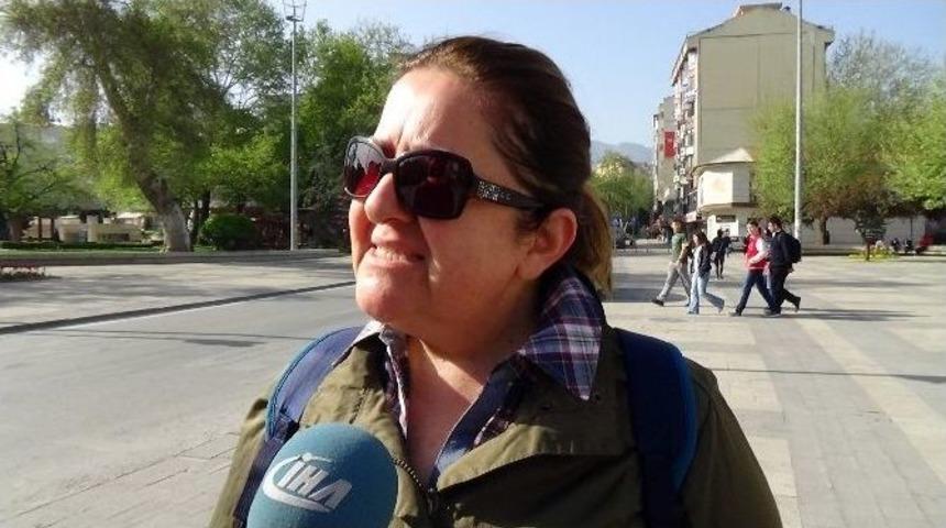 Denizlili Kadınlar Bakan Ramazanoğlu&rsquo;na Sahip &Ccedil;ıktı