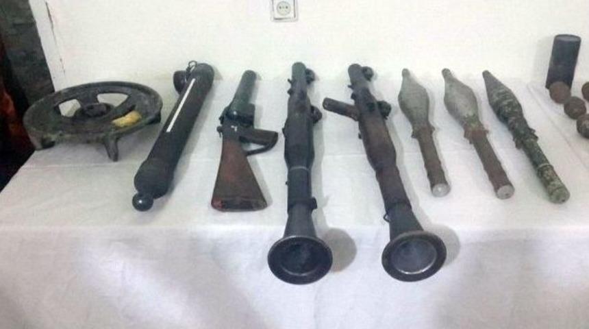 Şemdinli&rsquo;de Silah Ve M&uuml;himmat Bulundu