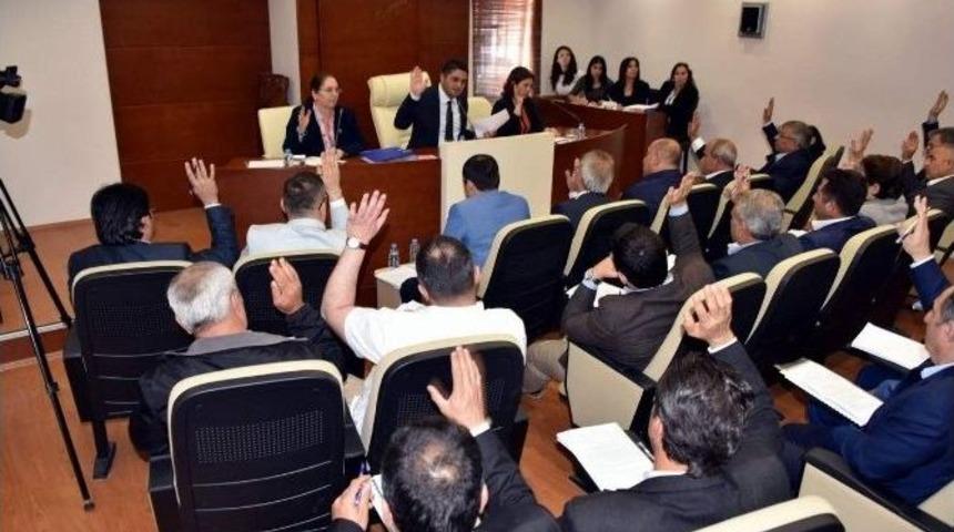 Aliağa&rsquo;da Enc&uuml;men &Uuml;yeleri Ve Komisyonlar Belirlendi