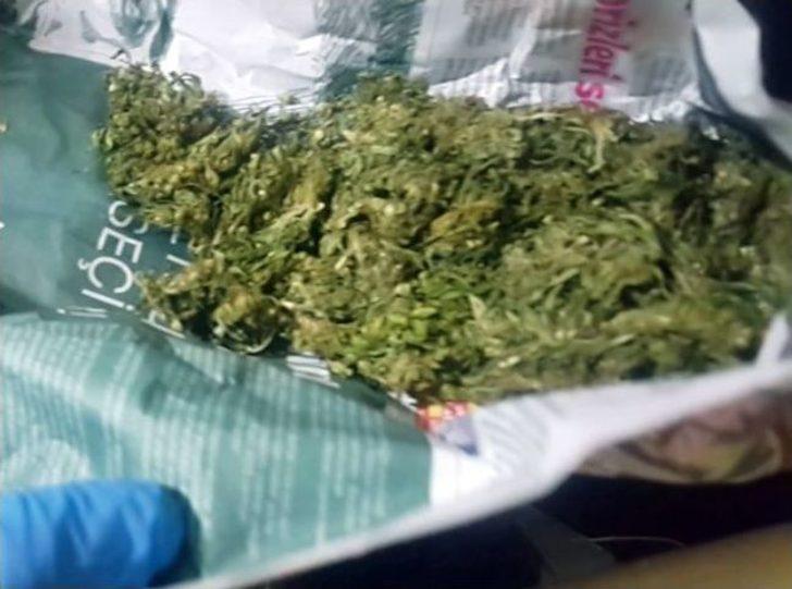 Fatih’te 25 Kilo Hint Keneviri Ele Geçirildi G2