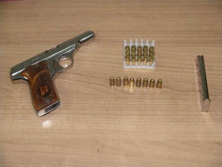 Fatih’te 25 Kilo Hint Keneviri Ele Geçirildi G4