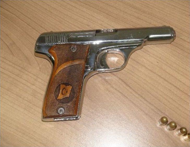 Fatih’te 25 Kilo Hint Keneviri Ele Geçirildi G5