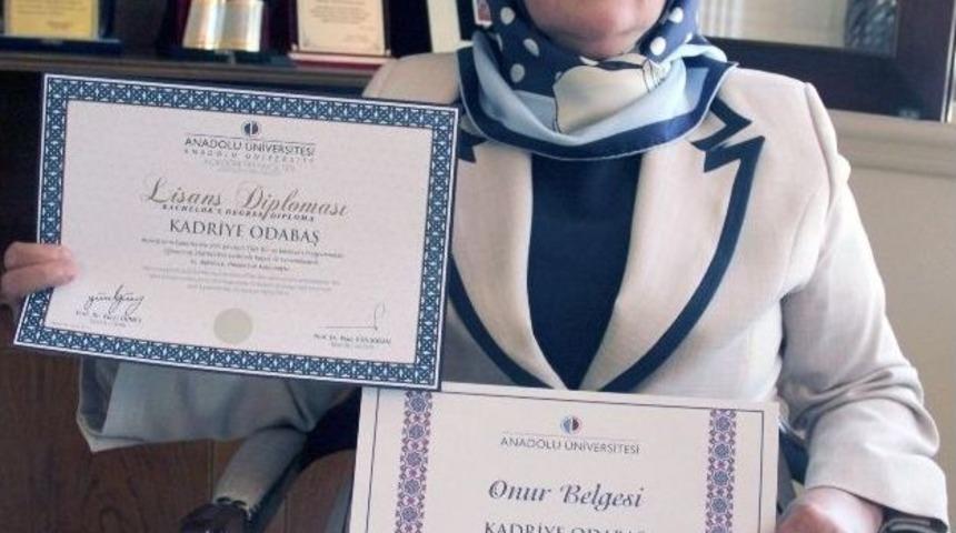 Hayalini 50 Yaşından Sonra Ger&ccedil;ekleştirerek &Ouml;rnek Oldu