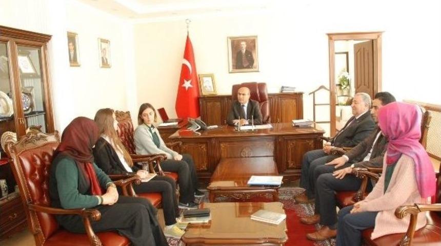 T&uuml;bitak Şampiyonlarından Vali Demirtaş&rsquo;a Ziyaret