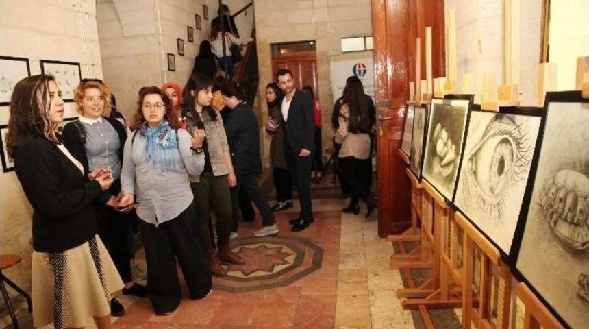 Ga&uuml;n &Ouml;ğrencilerinden Karma Sergi