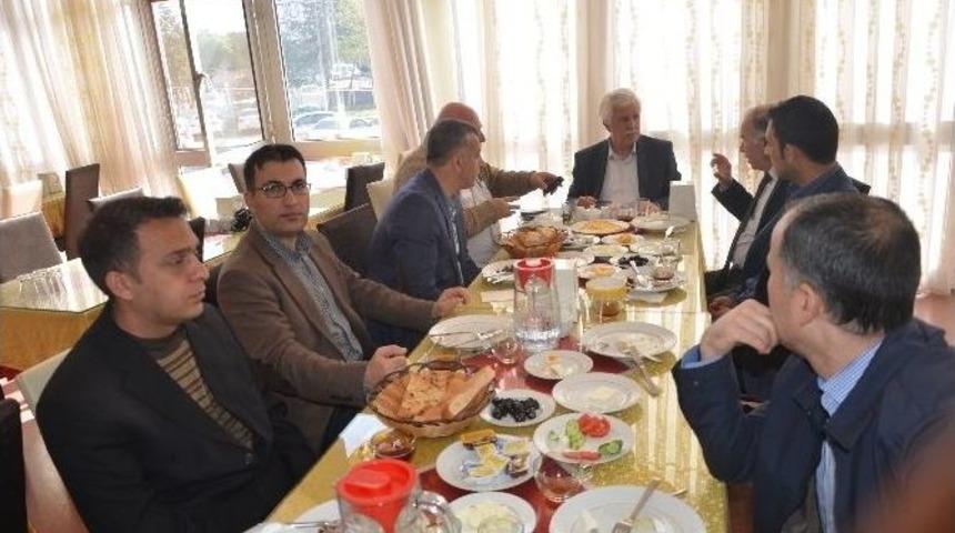 Başkan Toprak &Ccedil;alışmalarını Anlattı