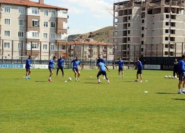 Kayseri Erciyesspor Balıkesirspor’a Bileniyor