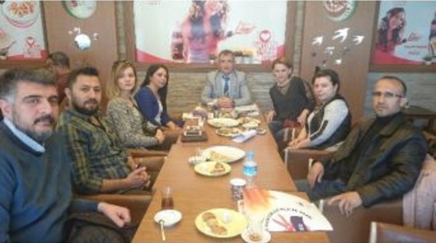 Başkan Fethi &Ouml;zkara, Yenikent Mahallesi&rsquo;nde &Uuml;yeleri İle Buluştu