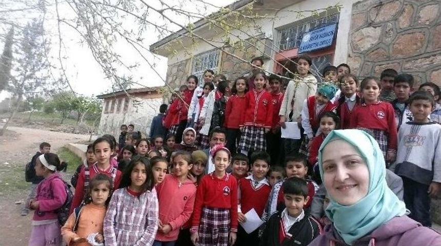 Cengiz Topel Ve Hasancık İlkokulu Arasında G&ouml;n&uuml;l K&ouml;pr&uuml;s&uuml; Kuruldu