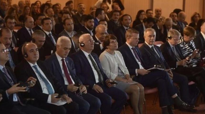 T&uuml;rkiye İle Hollanda Ticaret Ve Yatırım Fırsatları Lahey&rsquo;de Ele Alındı