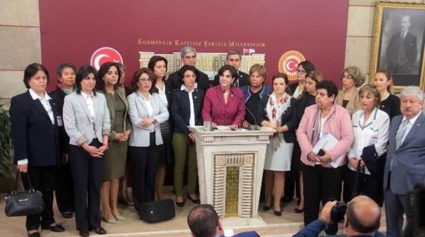 Kılı&ccedil;daroğlu&rsquo;nun Kadın Bakana S&ouml;zlerine Chp&rsquo;li Kadınlardan Destek