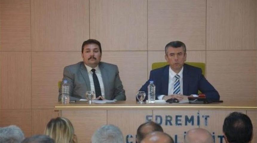 Kaymakam Sırmalı Okul M&uuml;d&uuml;rleri İle Bir Araya Geldi