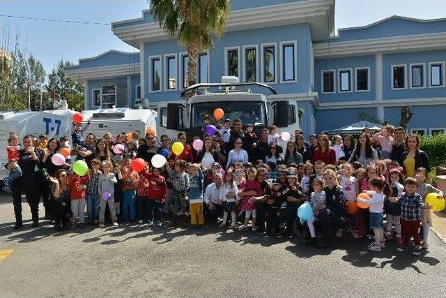 Konyaaltı Kreşi, Polis Teşkilatını Ziyaret Etti