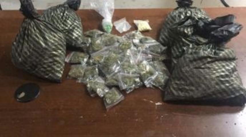 Yunus Polisleri 163 Paket Uyuşturucu Madde Ele Ge&ccedil;irdi